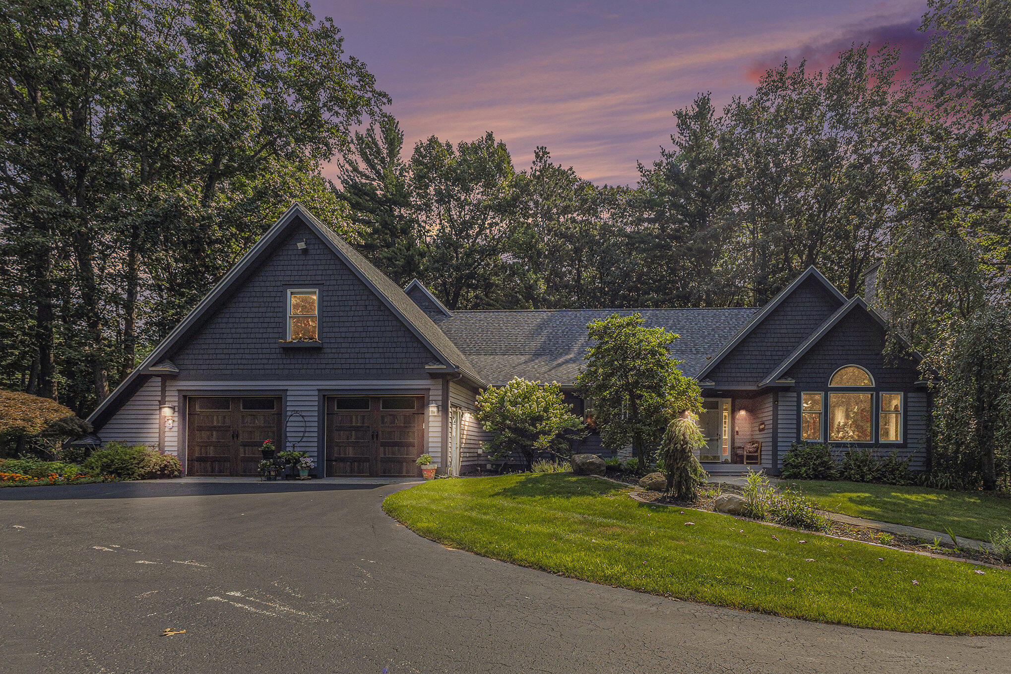 5512 West Oak Ridge Road Ludington, MI 49431 - Photo 1 of 50 _42a9102twilight_768