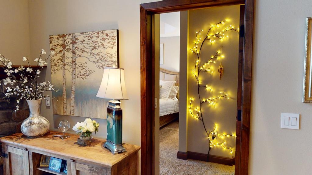 616 North 3rd Street, Unit 211 McCall, ID 83638 - Photo 19 of 44 Entry to Master