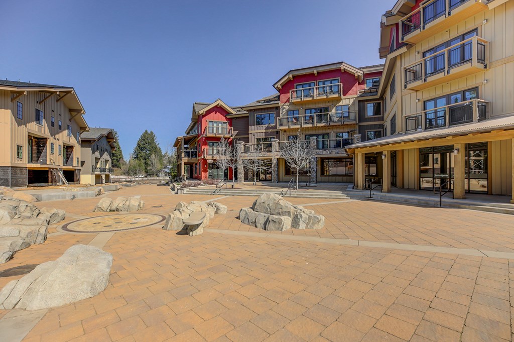 616 North 3rd Street, Unit 211 McCall, ID 83638 - Photo 41 of 44 Courtyard View w/ Shops Below