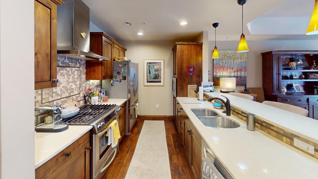 616 North 3rd Street, Unit 211 McCall, ID 83638 - Photo 10 of 44 Kitchen w/ Stainless Appliances