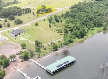 $218,900 | 240 Shoreline Drive, Dodd City, TX 75438