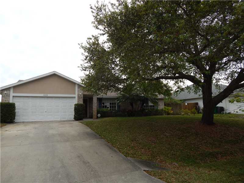 1229 George Street Sebastian, FL 32958 - Photo 1 of 15 Gallery Image 1