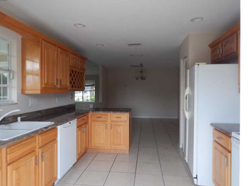 1229 George Street Sebastian, FL 32958 - Photo 7 of 15 Gallery Image 7