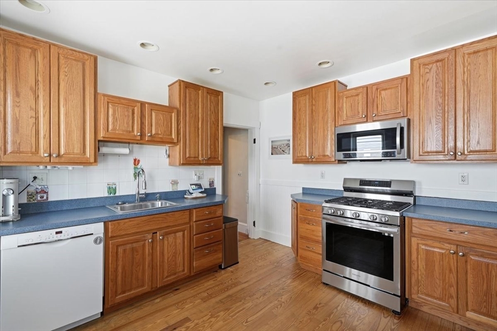 20 Berkley Road Hull, MA 02045 - Photo 15 of 41 Gallery Image 15