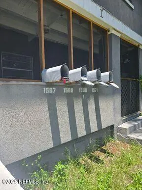 a view of outdoor space
