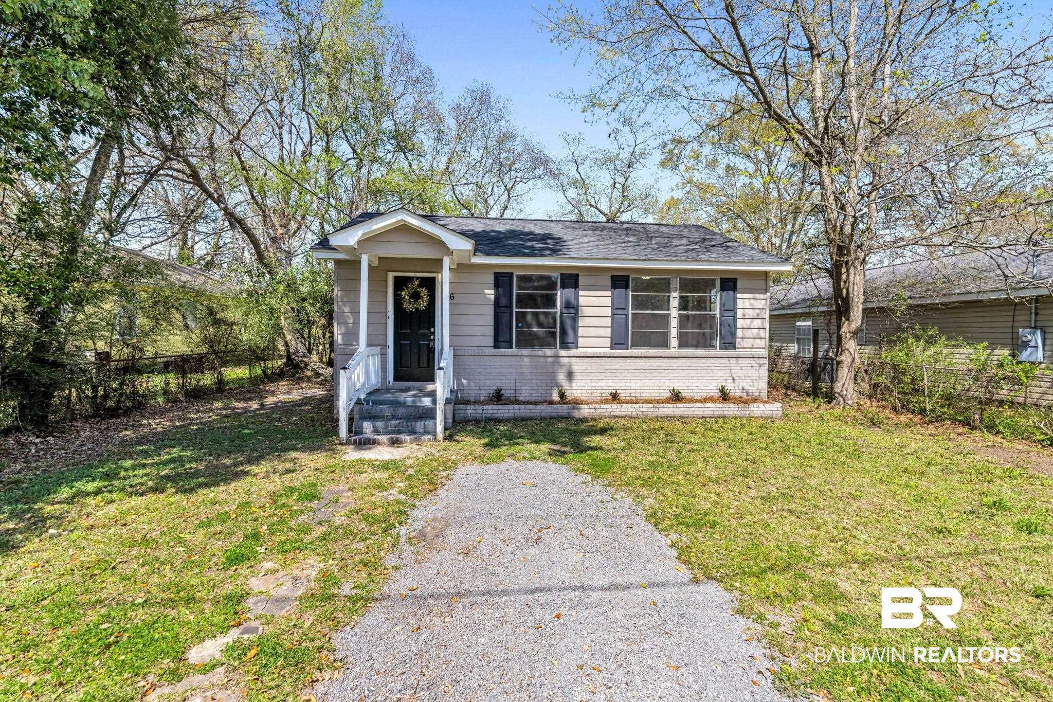 66 11th Avenue Chickasaw, AL 36611 - Photo 1 of 15