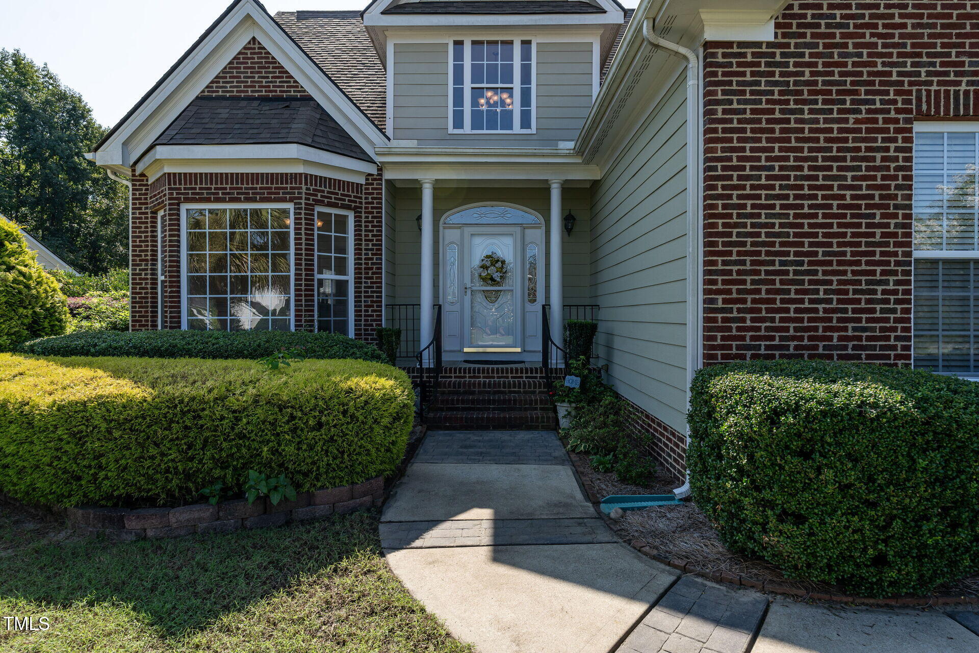 716 2 Brothers Run Raleigh, NC 27603 - Photo 15 of 43 003-1920x1080-front-porch