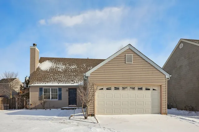 $425,000 | 720 Lancaster Lane, Geneva, IL 60134