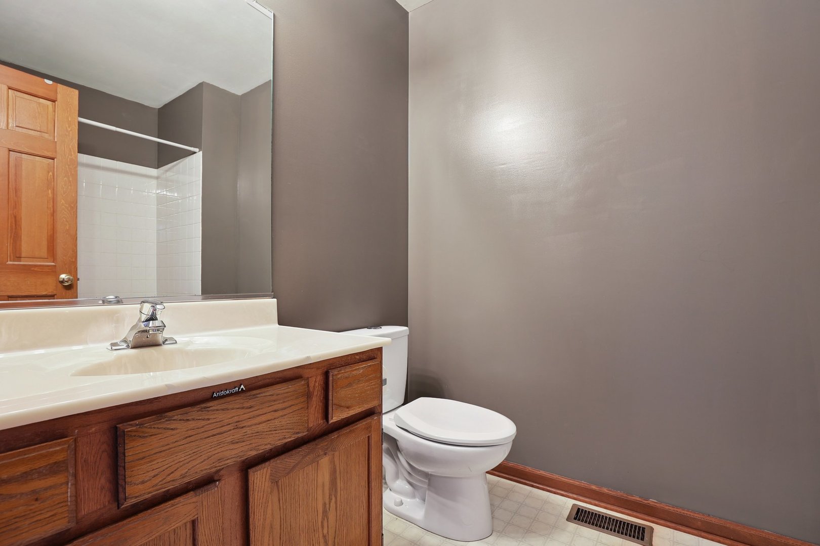 720 Lancaster Lane Geneva, IL 60134 - Photo 12 of 17