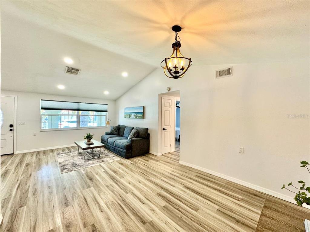 4282 Rudder Way New Port Richey, FL 34652 - Photo 12 of 34 a very nice looking room with a bed