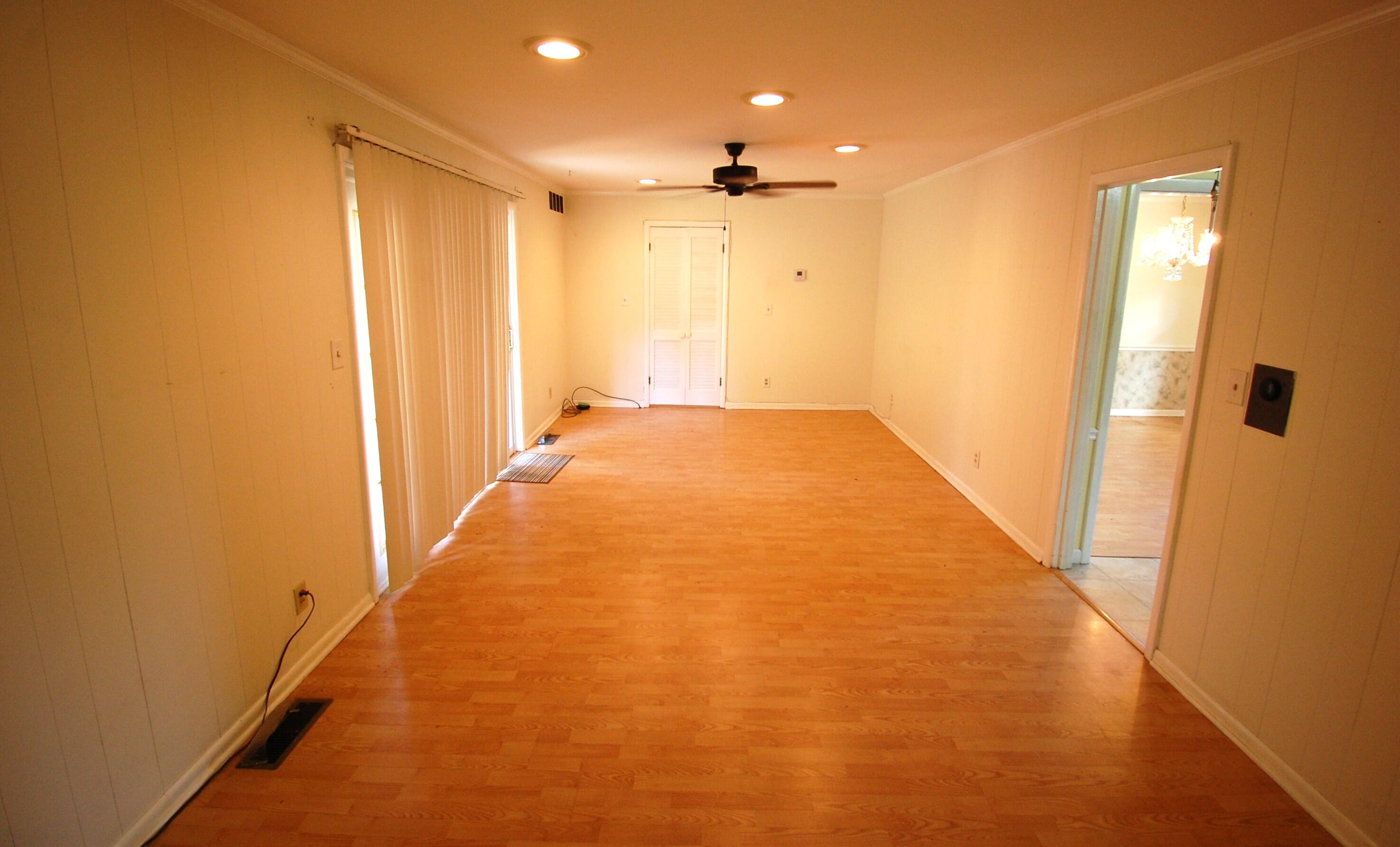 150 Maple Court Paducah, KY 42003 - Photo 11 of 27 DSC_0008