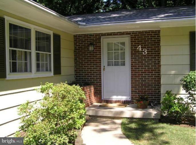 43 Sheridan Road Arnold, MD 21012 - Photo 20 of 26 Exterior (Front)