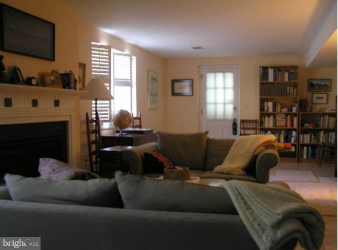43 Sheridan Road Arnold, MD 21012 - Photo 21 of 26 Family Room