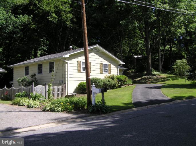 43 Sheridan Road Arnold, MD 21012 - Photo 4 of 26 Exterior (General)