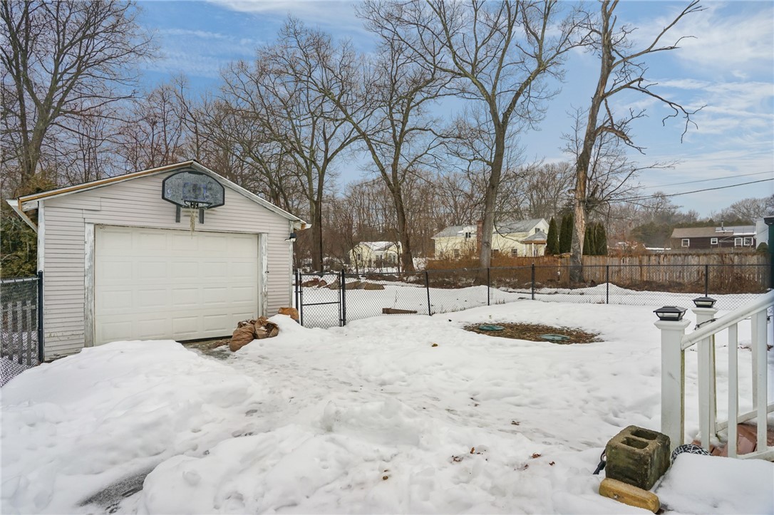 168 Knotty Oak Road Coventry, RI 02816 - Photo 37 of 42