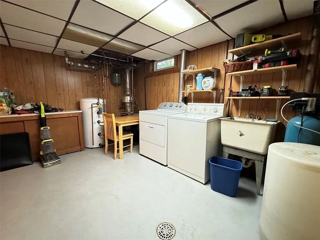 7 Exeter Drive Endicott, NY 13760 - Photo 3 of 28