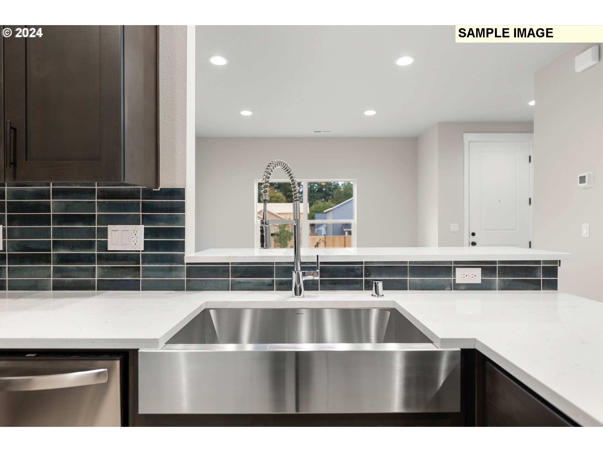 16755 Southeast Scouters Mountain Road, Unit 470 Happy Valley, OR 97086 - Photo 5 of 9