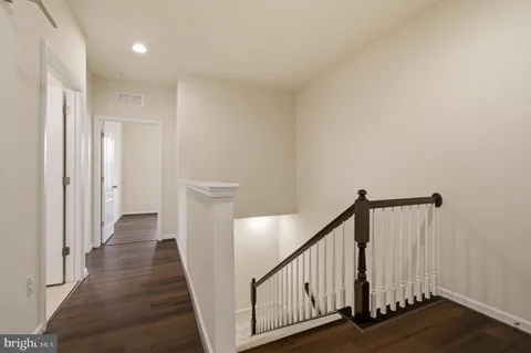 a black and white photo of a room