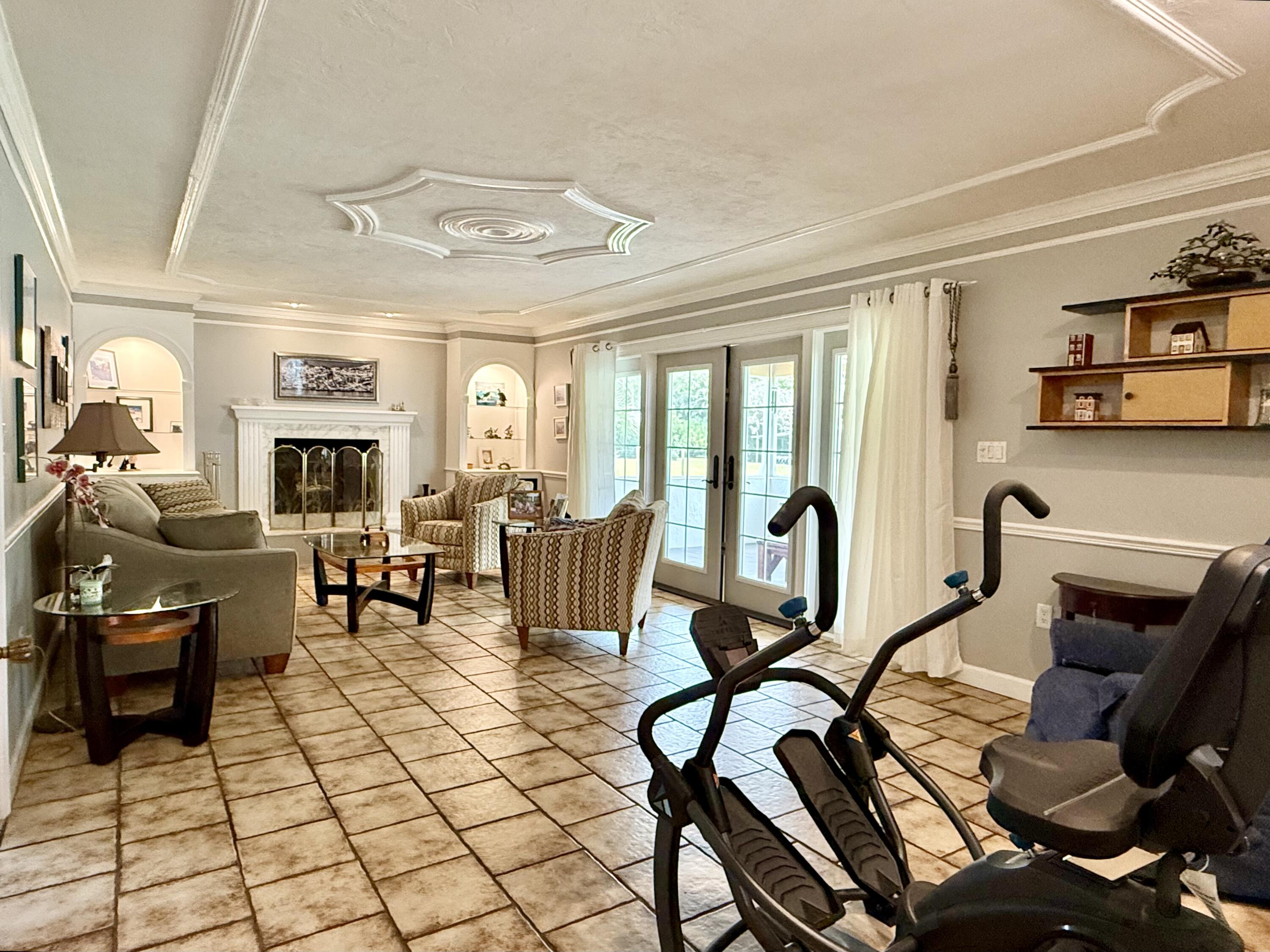 16283 Alexander Run Jupiter, FL 33478 - Photo 19 of 96 Family rm
