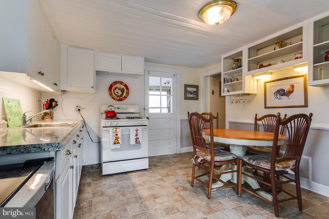 933 Berrys Ferry Road White Post, VA 22663 - Photo 37 of 64