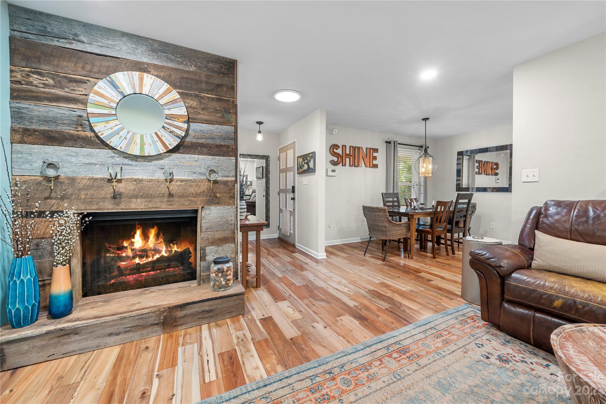 4425 Walker Road Charlotte, NC 28211 - Photo 15 of 39 Gallery Image 15