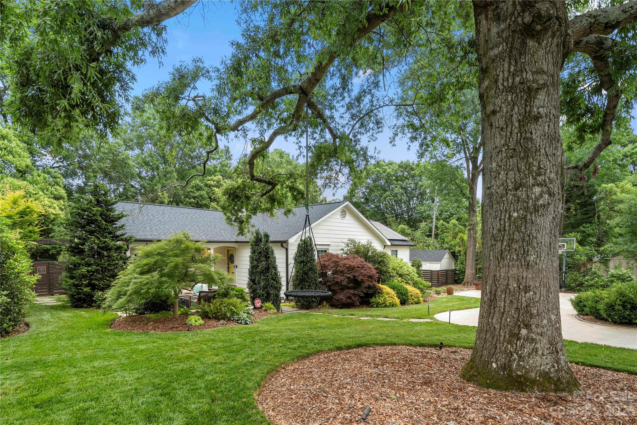 4425 Walker Road Charlotte, NC 28211 - Photo 2 of 39 Gallery Image 2