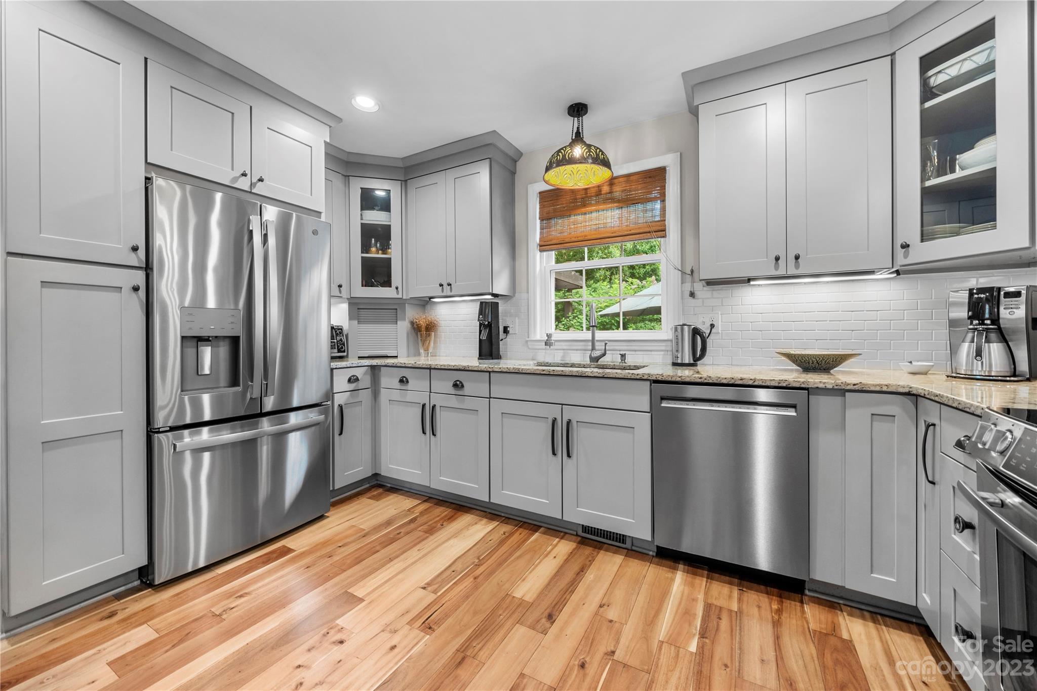4425 Walker Road Charlotte, NC 28211 - Photo 8 of 39 Gallery Image 8