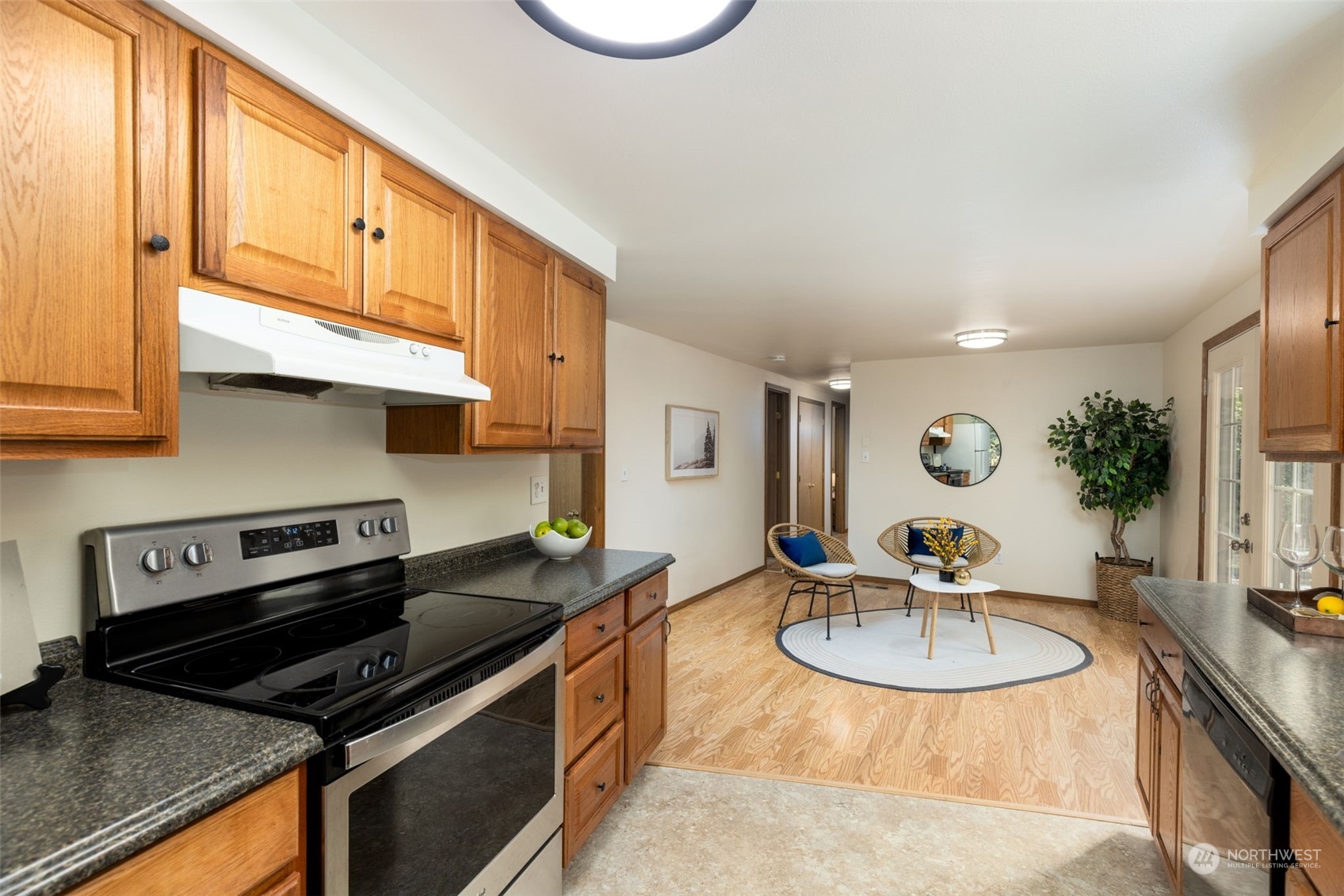 21175 President Point Road Northeast Kingston, WA 98346 - Photo 15 of 35 Gallery Image 15