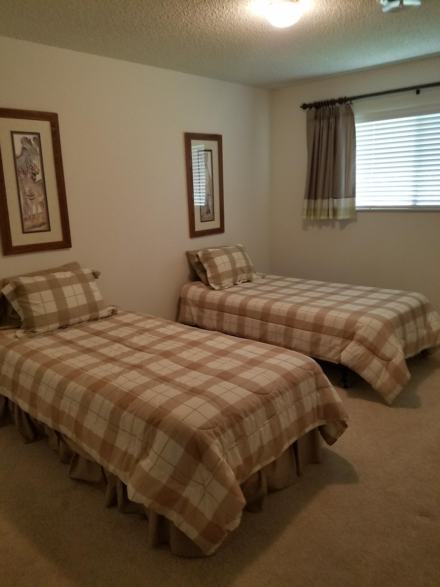 3490 Bardick Road Anderson, CA 96007 - Photo 13 of 20 Guest bed 2