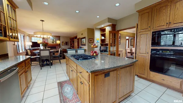 $679,900 | 10706 North Grand Oak Court, Peoria, IL 61615