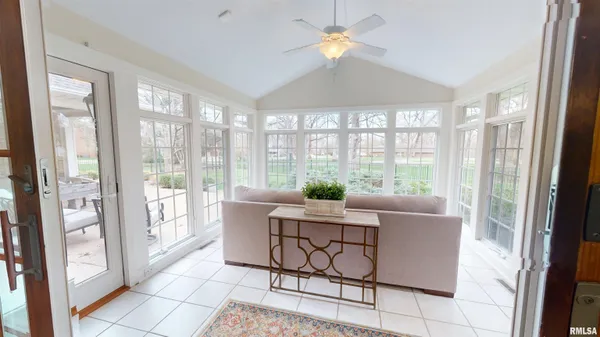 $679,900 | 10706 North Grand Oak Court, Peoria, IL 61615