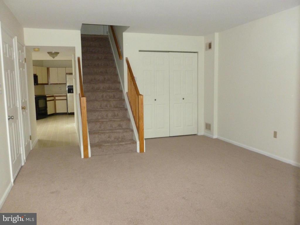 107 Spring Ridge Court Lancaster, PA 17601 - Photo 4 of 15 Gallery Image 4