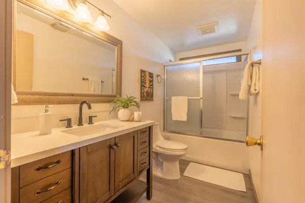 $600,000 | 4907 North Chase Road, Newman Lake, WA 99025