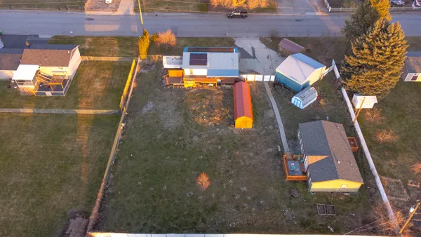 $600,000 | 4907 North Chase Road, Newman Lake, WA 99025