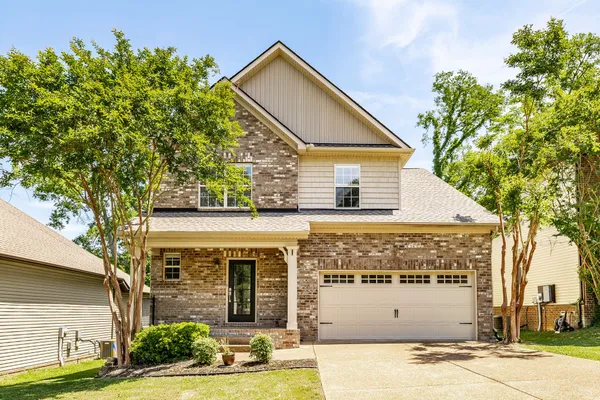 $479,900 | 117 Otter Glen Drive, Hendersonville, TN 37075