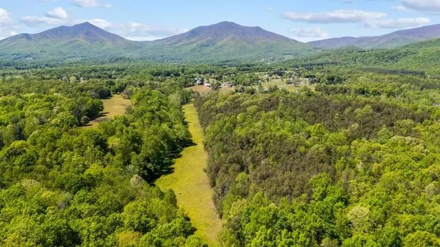 $719,800 | 1129 Croft Lane, Bedford, VA 24523