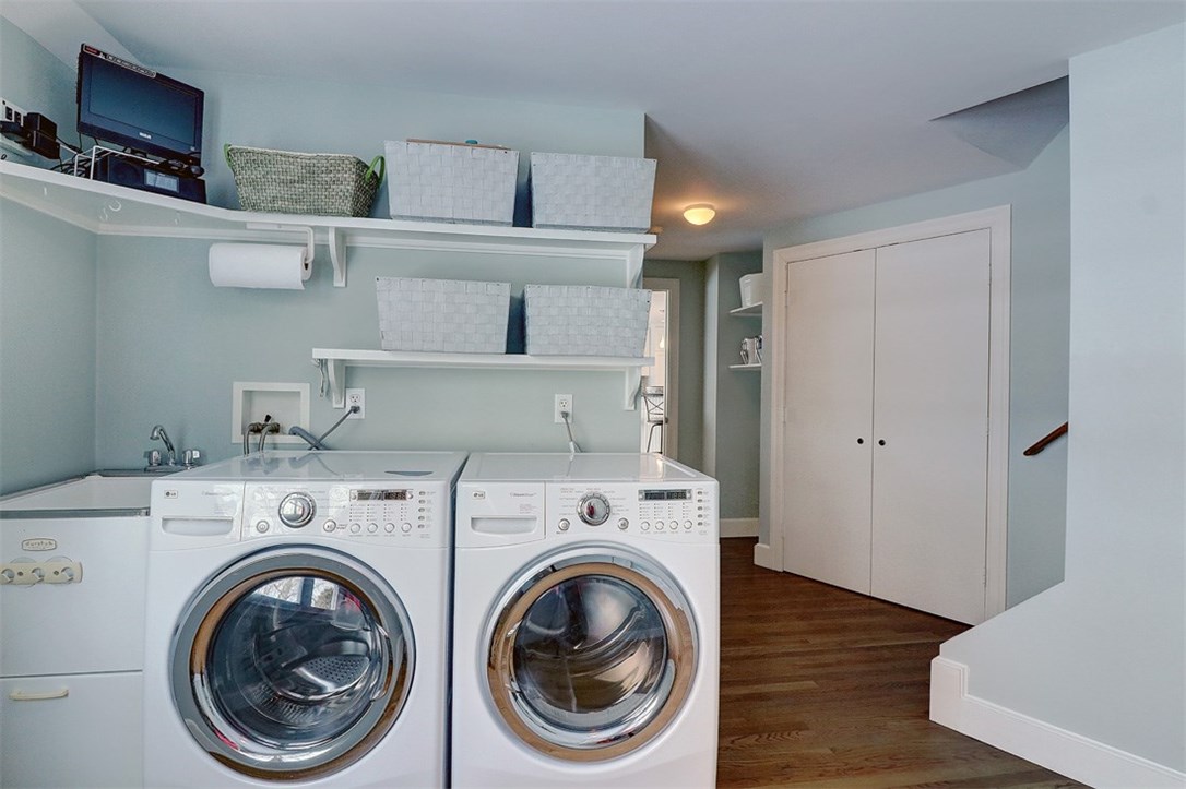 160 Adams Point Road Barrington, RI 02806 - Photo 21 of 40 Large laundry room
