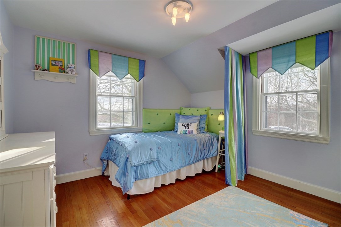 160 Adams Point Road Barrington, RI 02806 - Photo 27 of 40 Bedroom
