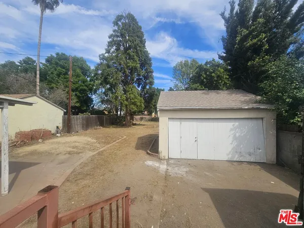 $699,000 | 6834 Encino Avenue, Van Nuys, CA 91406