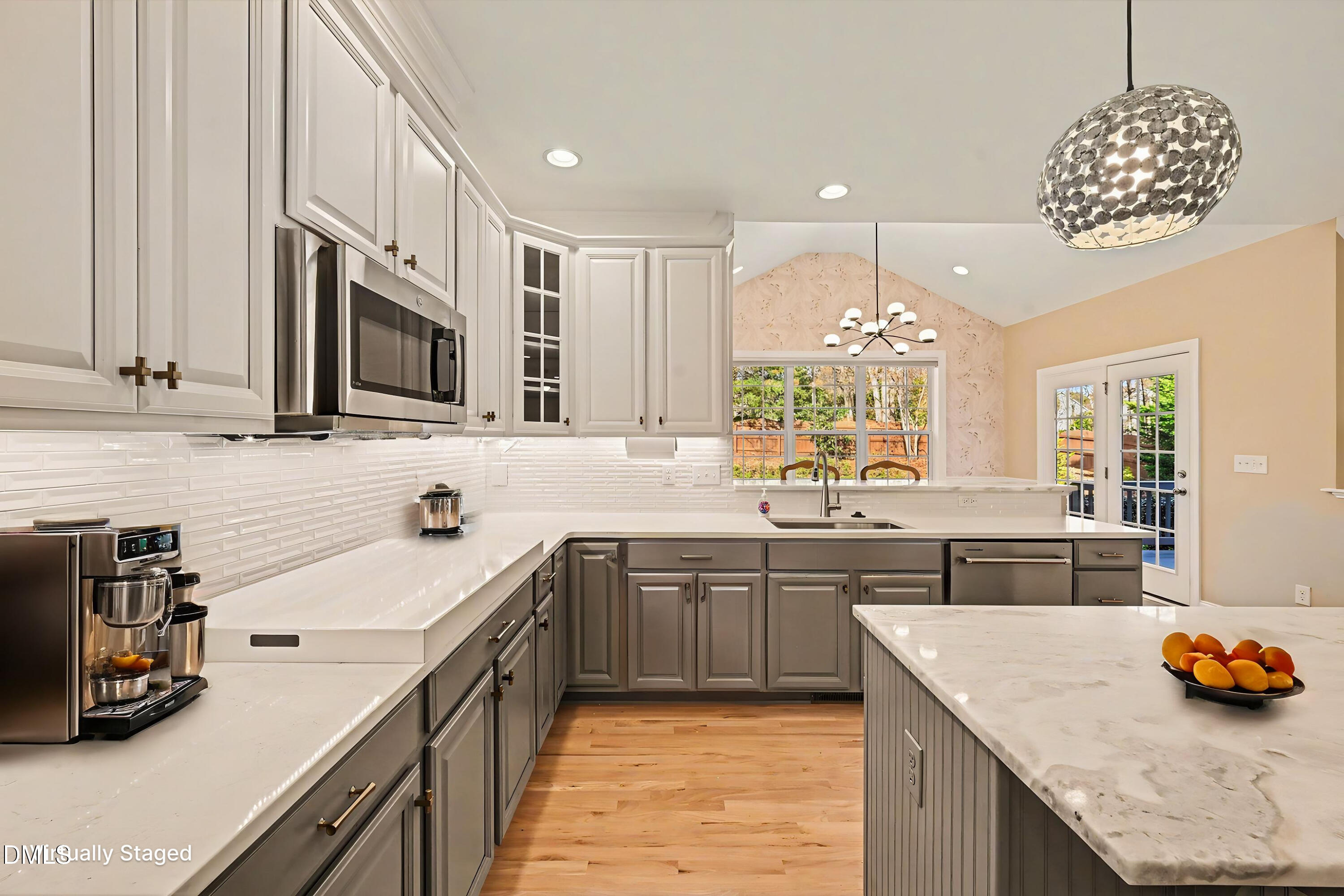 314 Powers Ferry Road Cary, NC 27519 - Photo 8 of 57 file_9047 - Kitchen - Modern - 11