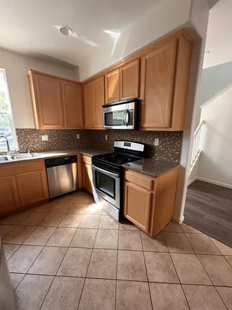 $399,999 | 2432 Boxwood Street, Sacramento, CA 95815