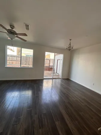 $399,999 | 2432 Boxwood Street, Sacramento, CA 95815