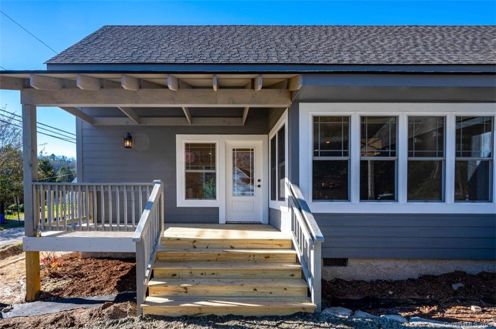 981 Tinsley Road Brevard, NC 28712 - Photo 2 of 31 Gallery Image 2