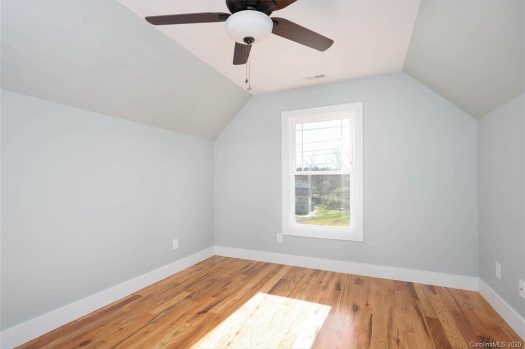 981 Tinsley Road Brevard, NC 28712 - Photo 23 of 31 Gallery Image 23