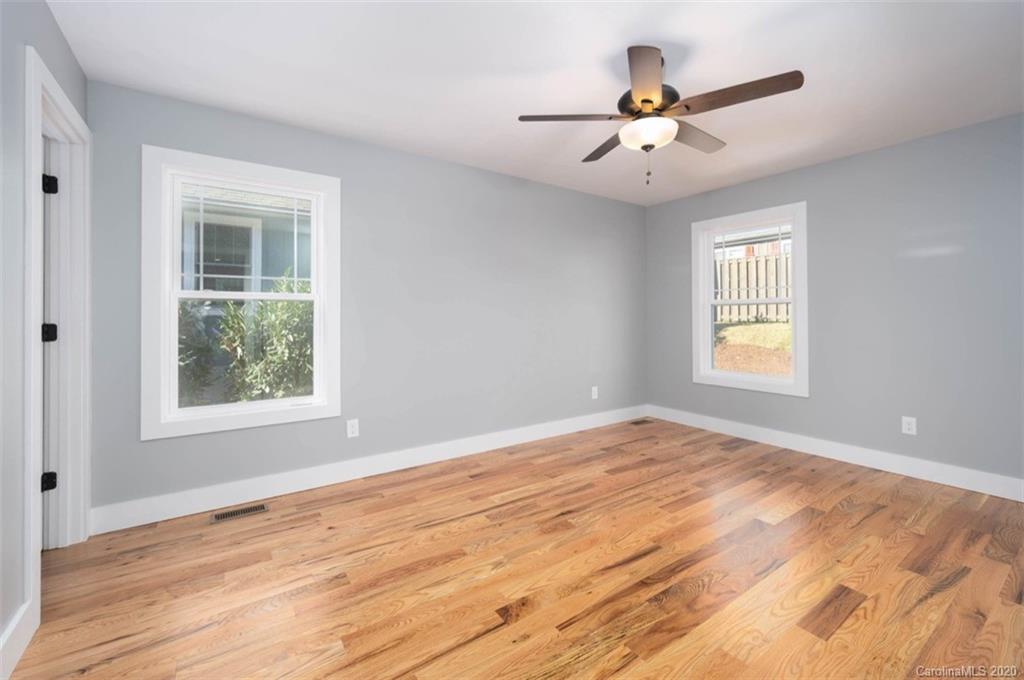 981 Tinsley Road Brevard, NC 28712 - Photo 8 of 31 Gallery Image 8