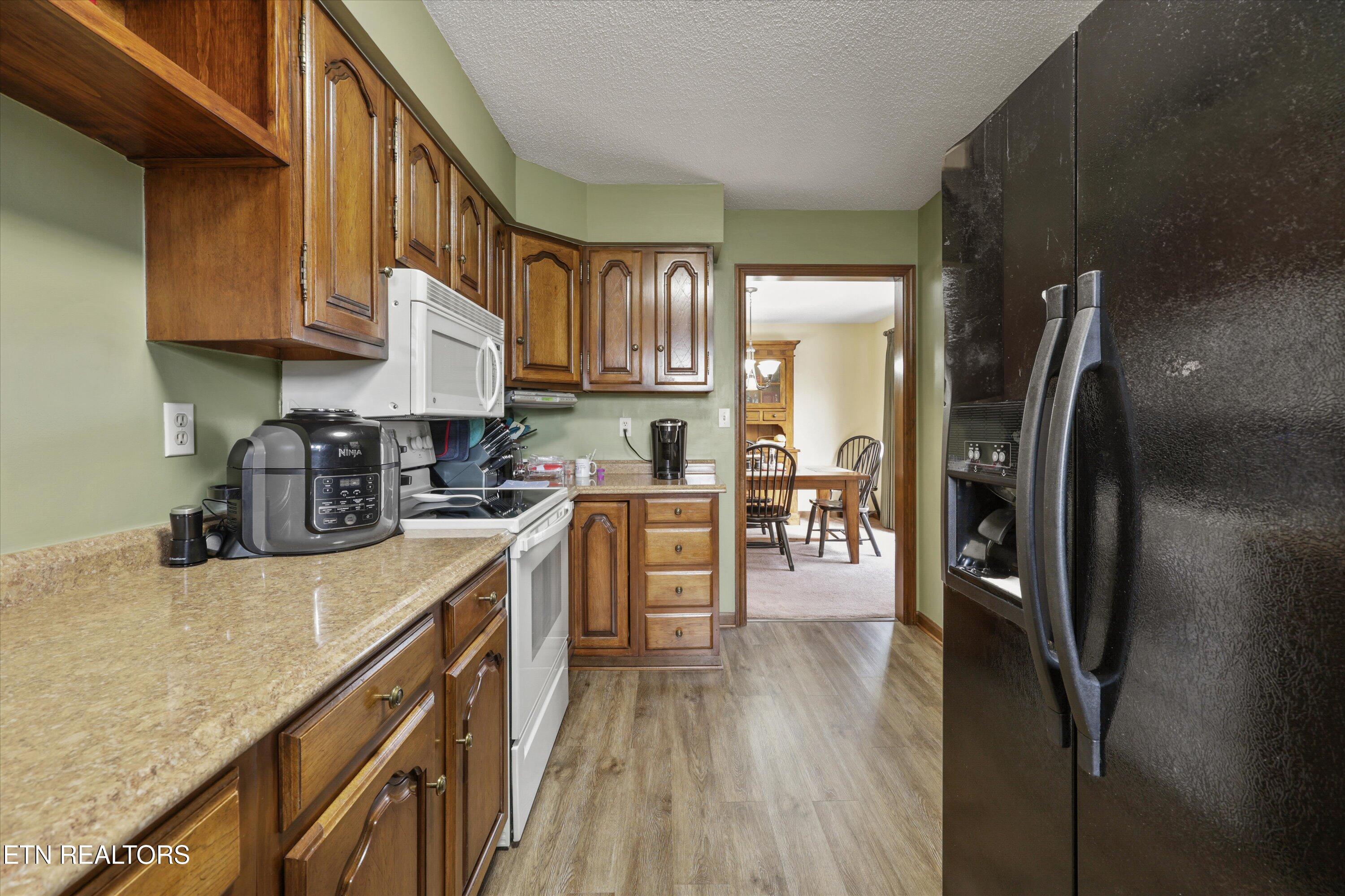 406 Powder House Road Powell, TN 37849 - Photo 11 of 33 IMG_9757