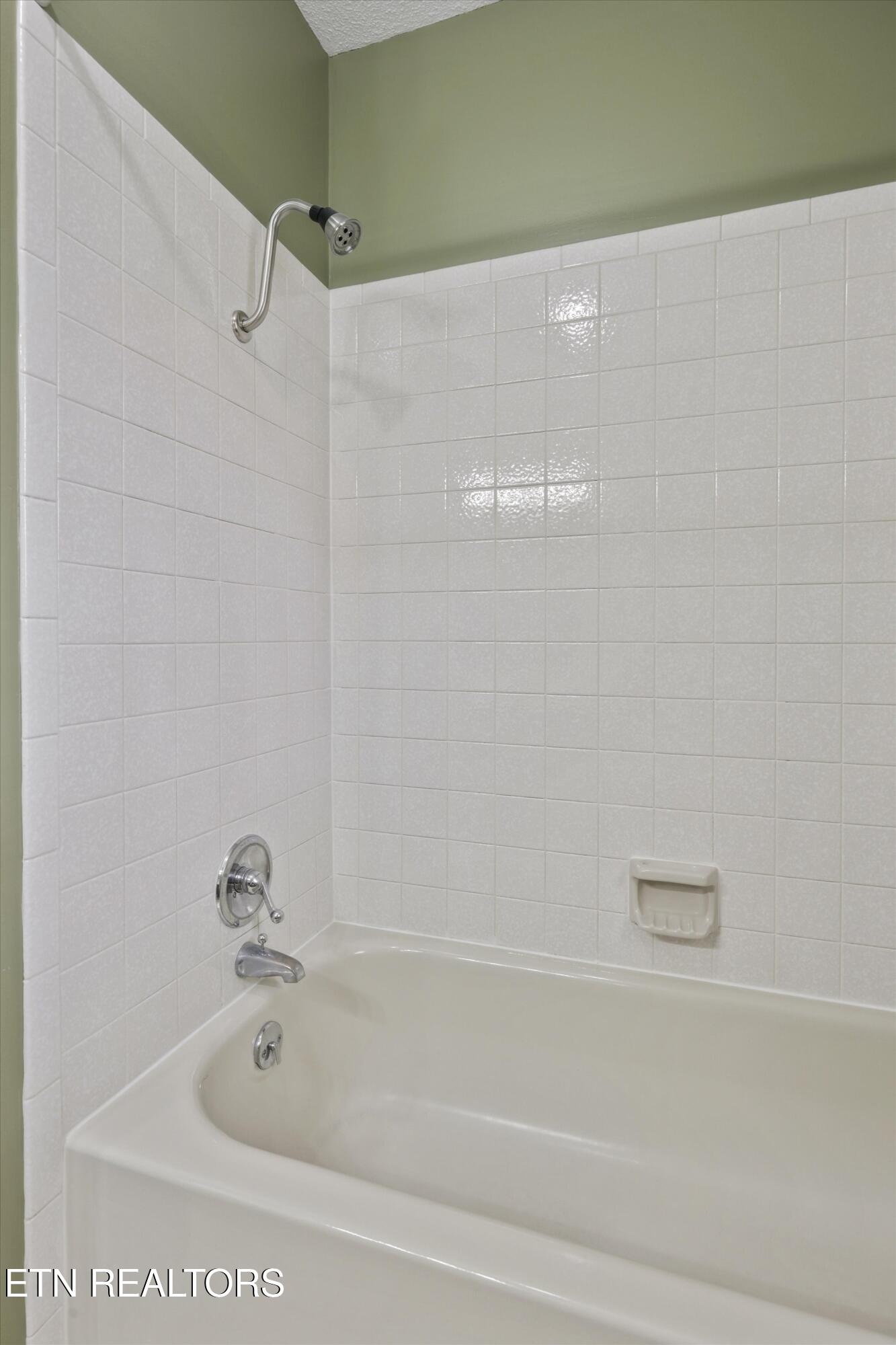 406 Powder House Road Powell, TN 37849 - Photo 14 of 33 IMG_9760