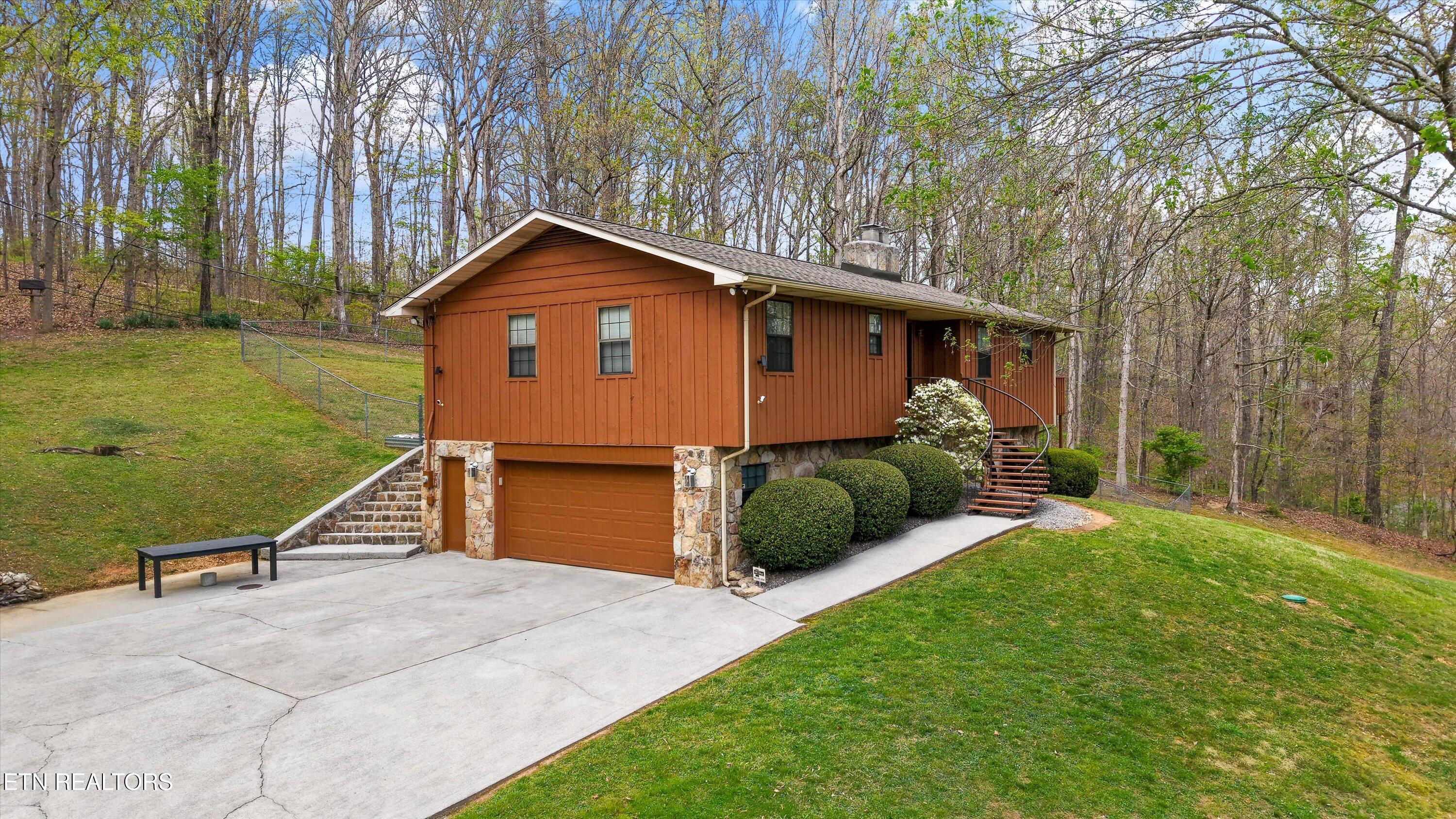 406 Powder House Road Powell, TN 37849 - Photo 5 of 33 IMG_9823