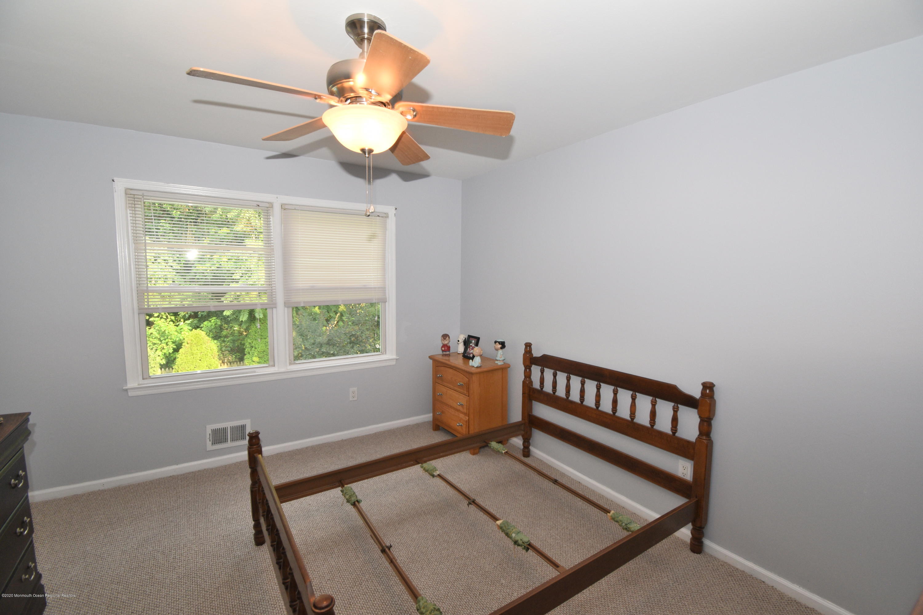 8 Templer Way Hazlet, NJ 07730 - Photo 12 of 19 DSC_2776