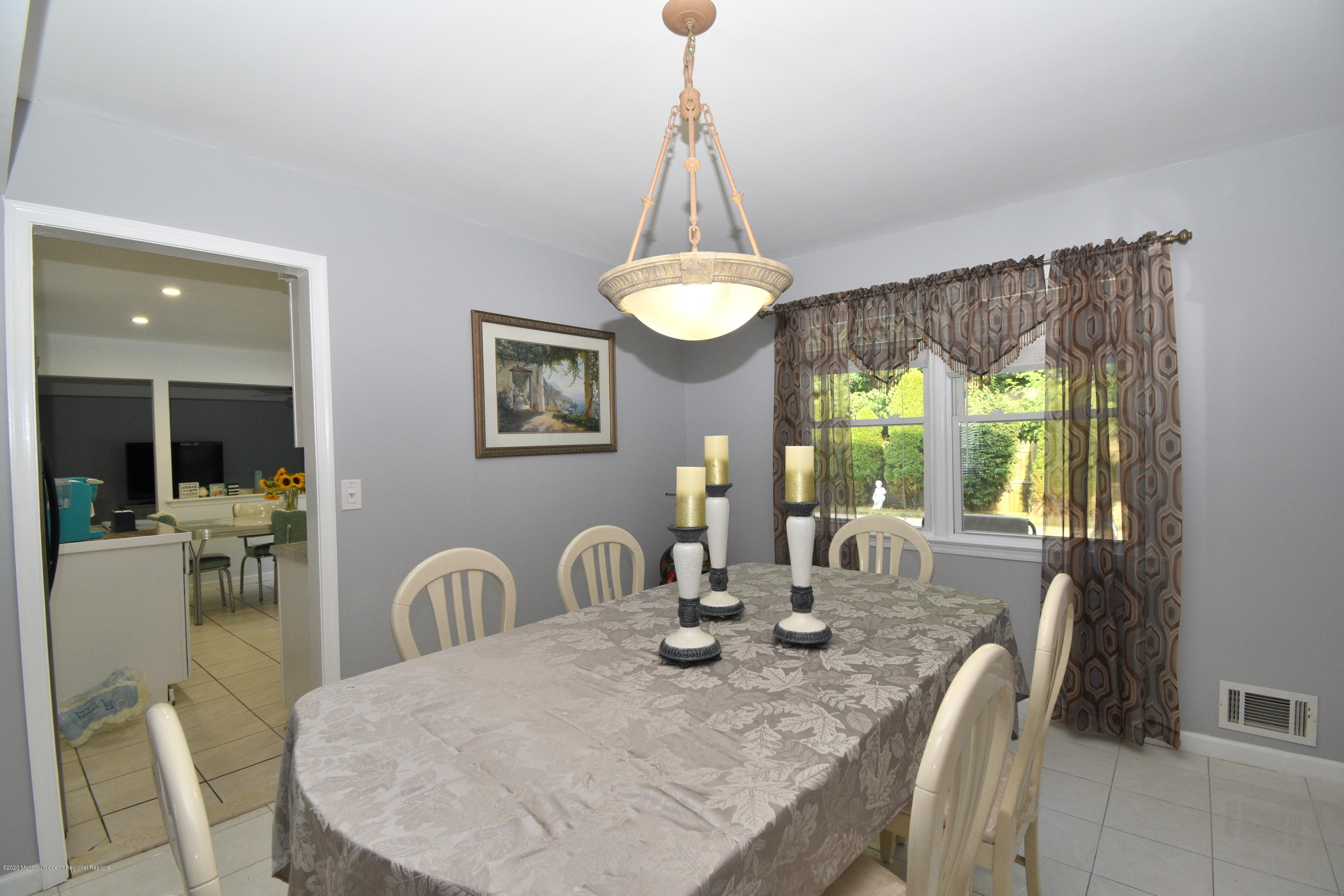 8 Templer Way Hazlet, NJ 07730 - Photo 6 of 19 DSC_2795